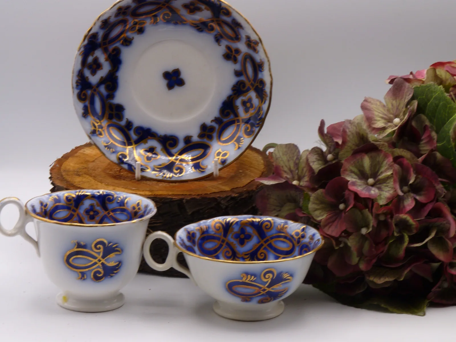 Stunning Victorian Flow Blue Gold Hand Decorated Trio a/f