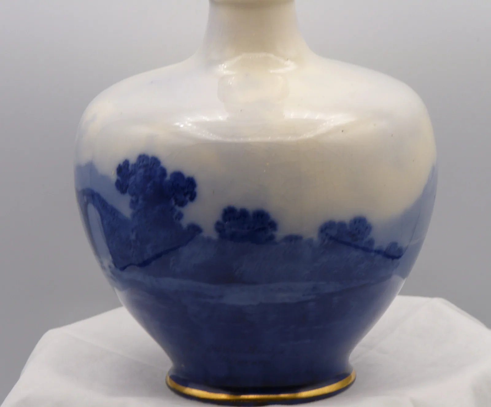 Flow Blue Bottle & Cover – Irish connection - Killarney - Image 10