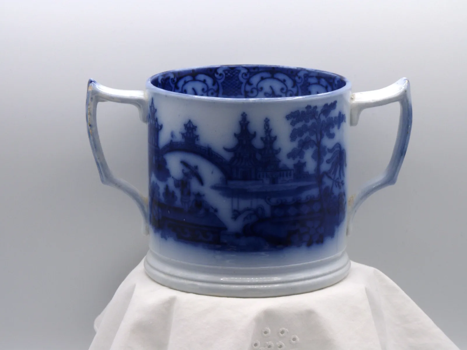 Flow Blue Large Loving Cup - Image 10