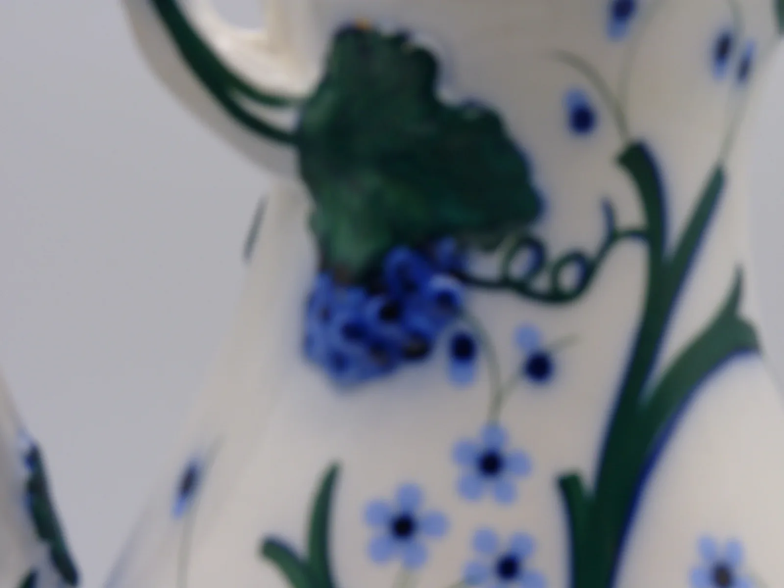 Blue and Green Ewer "Reeds & Flowers" - Image 3