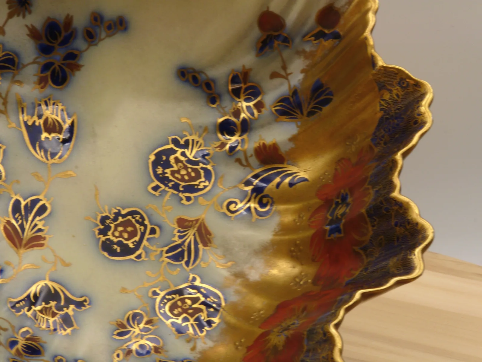 Eye Catching Flow Blue, Heavy Gold & Polychrome Shaped Bowl - Image 10