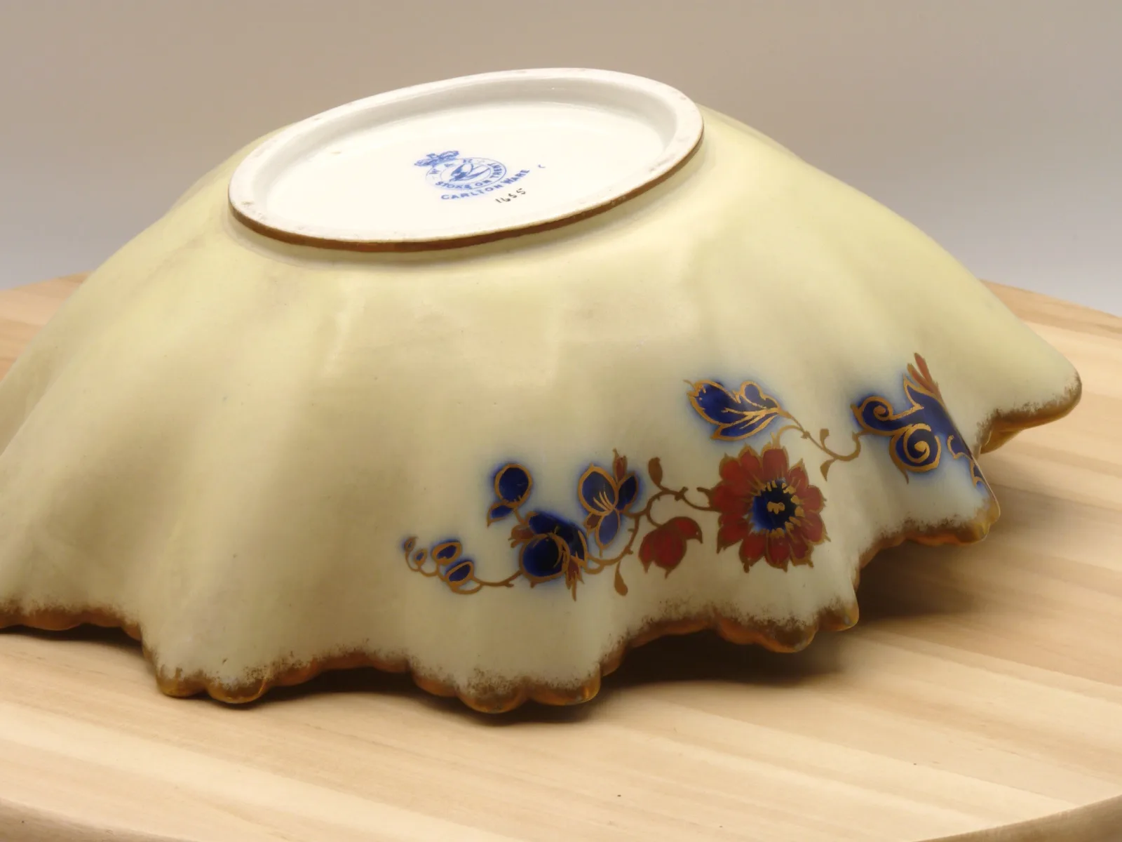 Eye Catching Flow Blue, Heavy Gold & Polychrome Shaped Bowl - Image 14