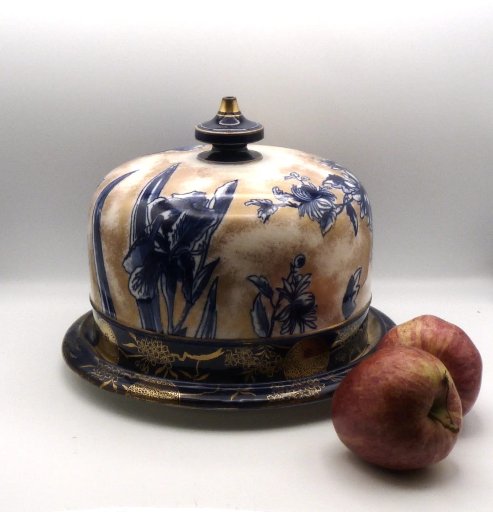 Flow Blue with Gold Large Doulton Cheese Dome - - Image 13