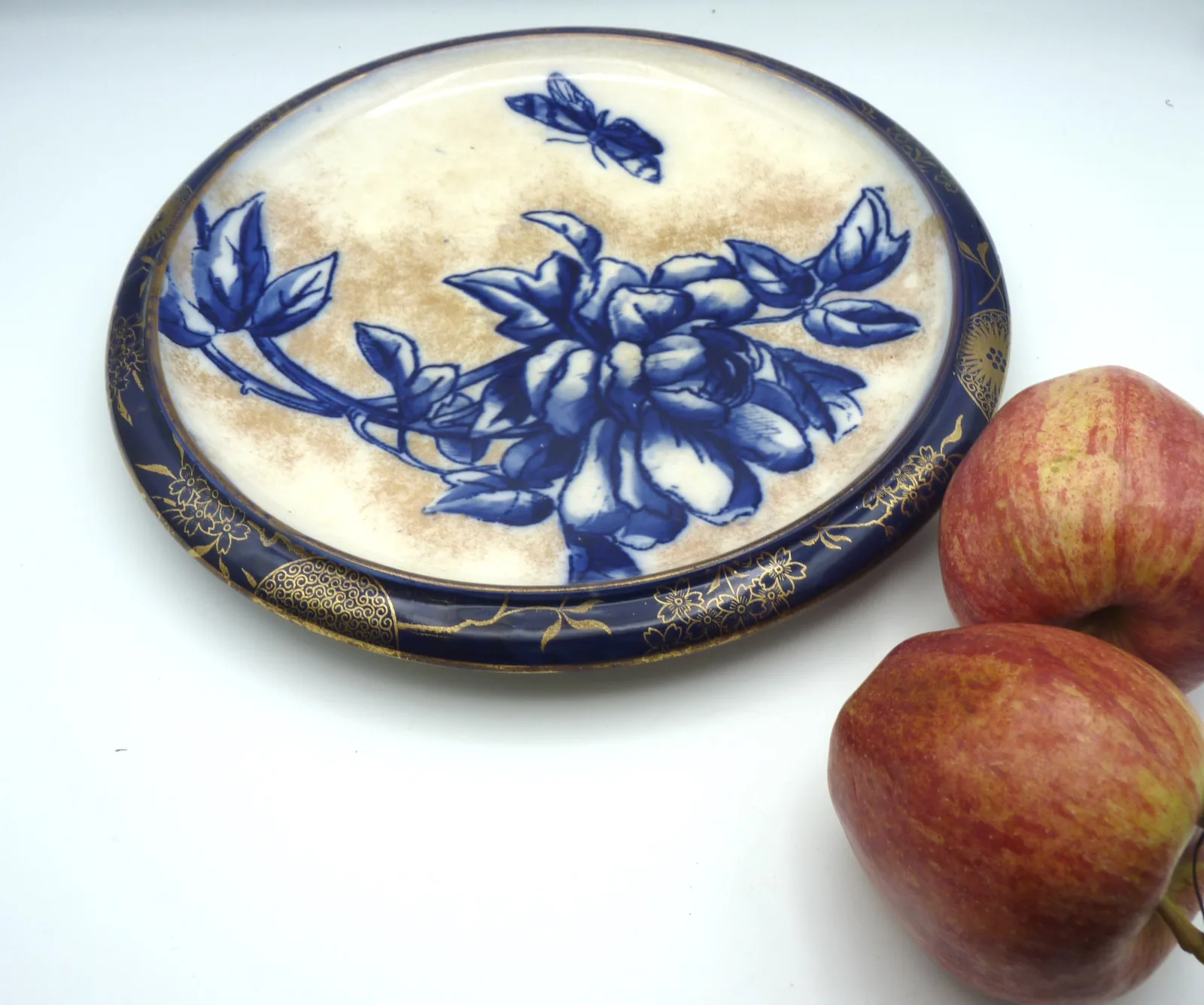 Flow Blue with Gold Large Doulton Cheese Dome - - Image 4