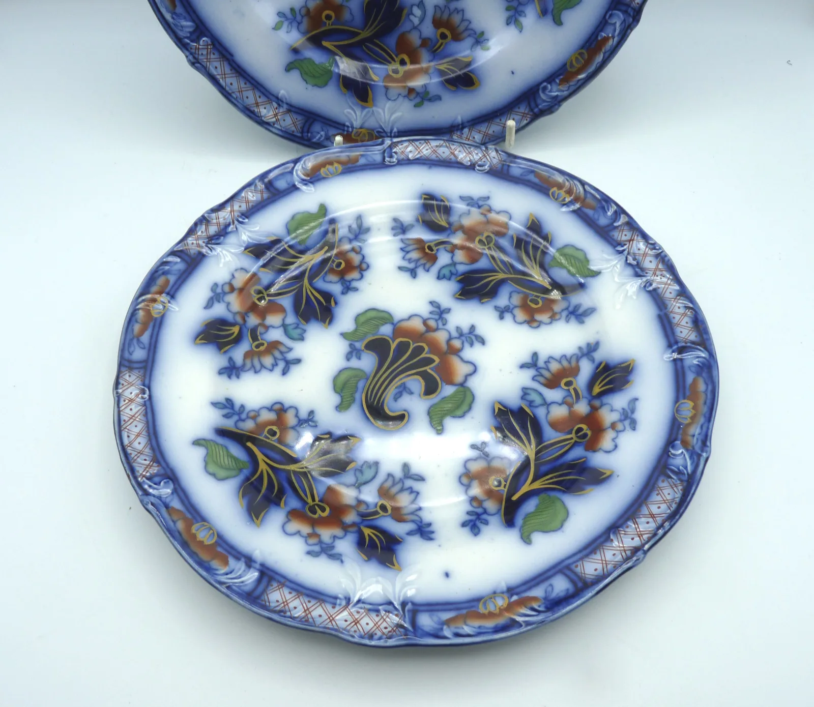 2 Stunning Flow Blue & Polychrome Plates - Image 2