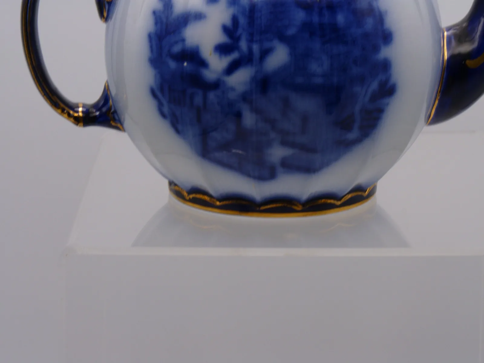 Beautiful Large Flow Blue with  Gold  Teapot - - Image 13