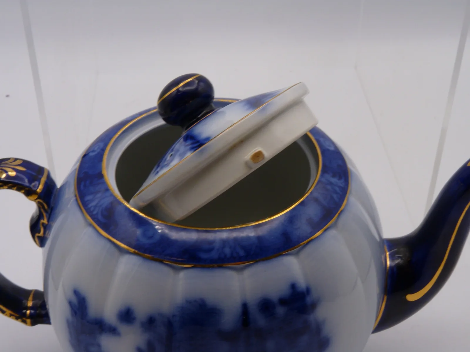 Beautiful Large Flow Blue with  Gold  Teapot - - Image 17