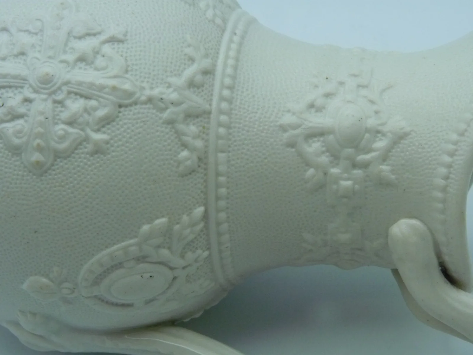 White Embossed – Jewel - Jug - Image 3