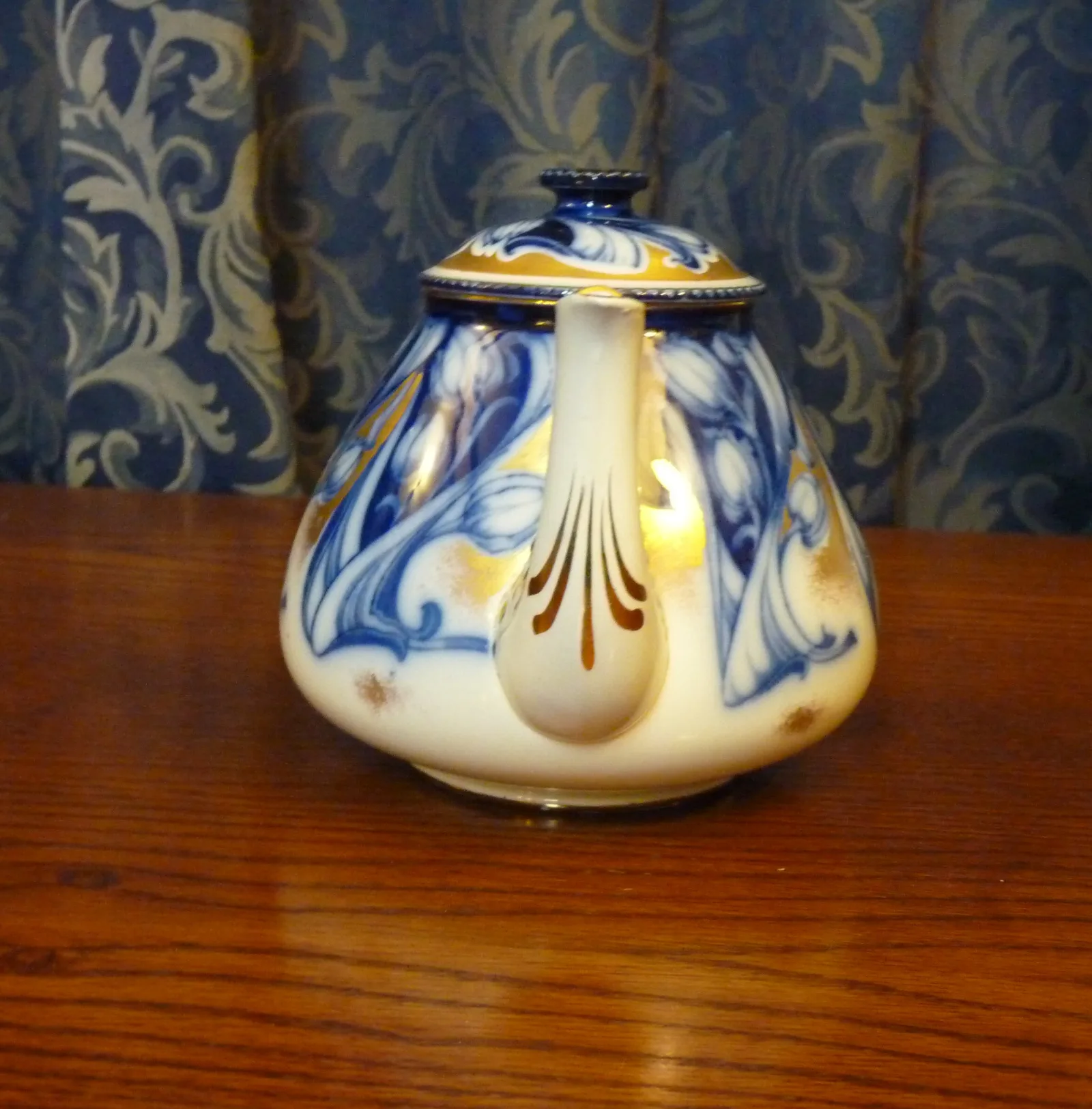 Flow Blue & Gold Teapot – “Florette” - Burgess & Leigh - Image 3