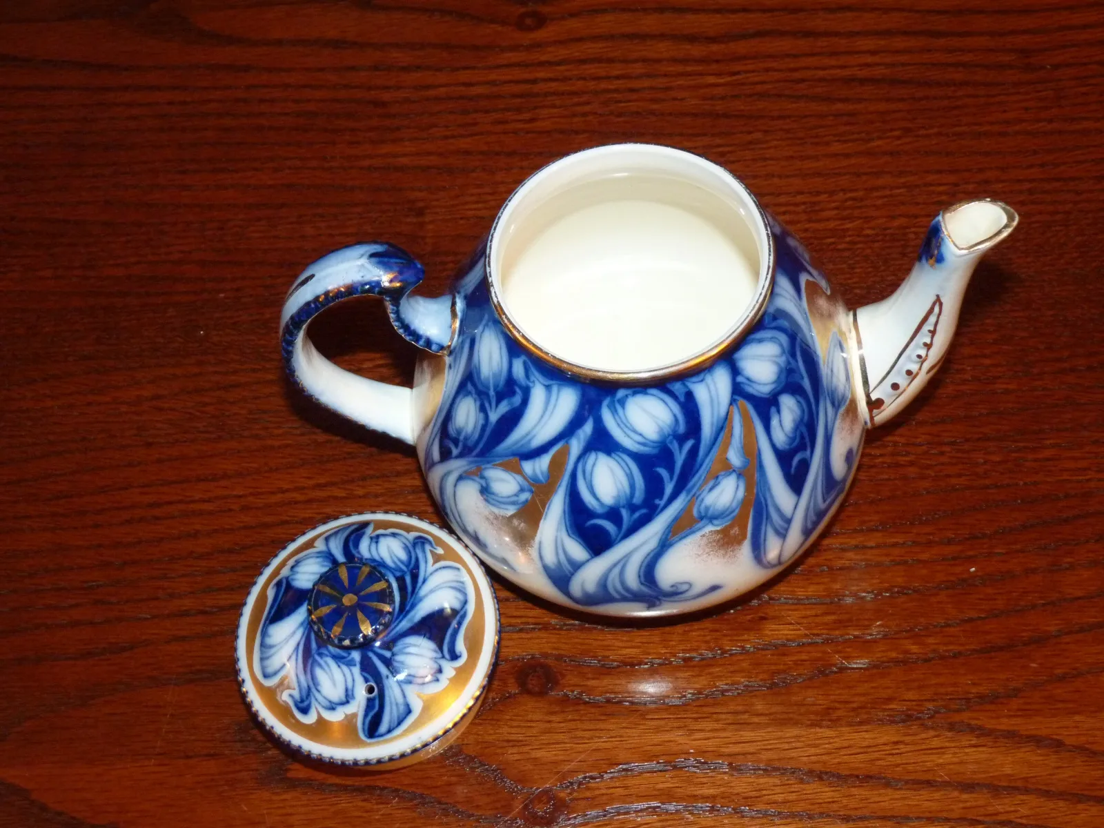 Flow Blue & Gold Teapot – “Florette” - Burgess & Leigh - Image 9