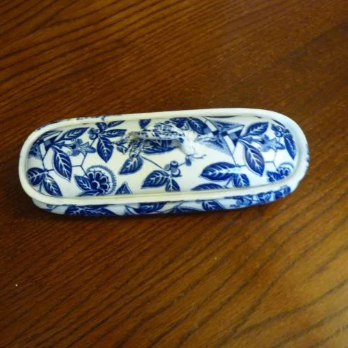 Blue and White Razor Box Perfect