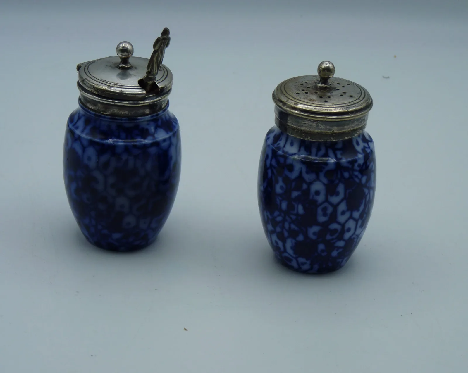 2 Flow Blue Condiment Pots - - Image 2