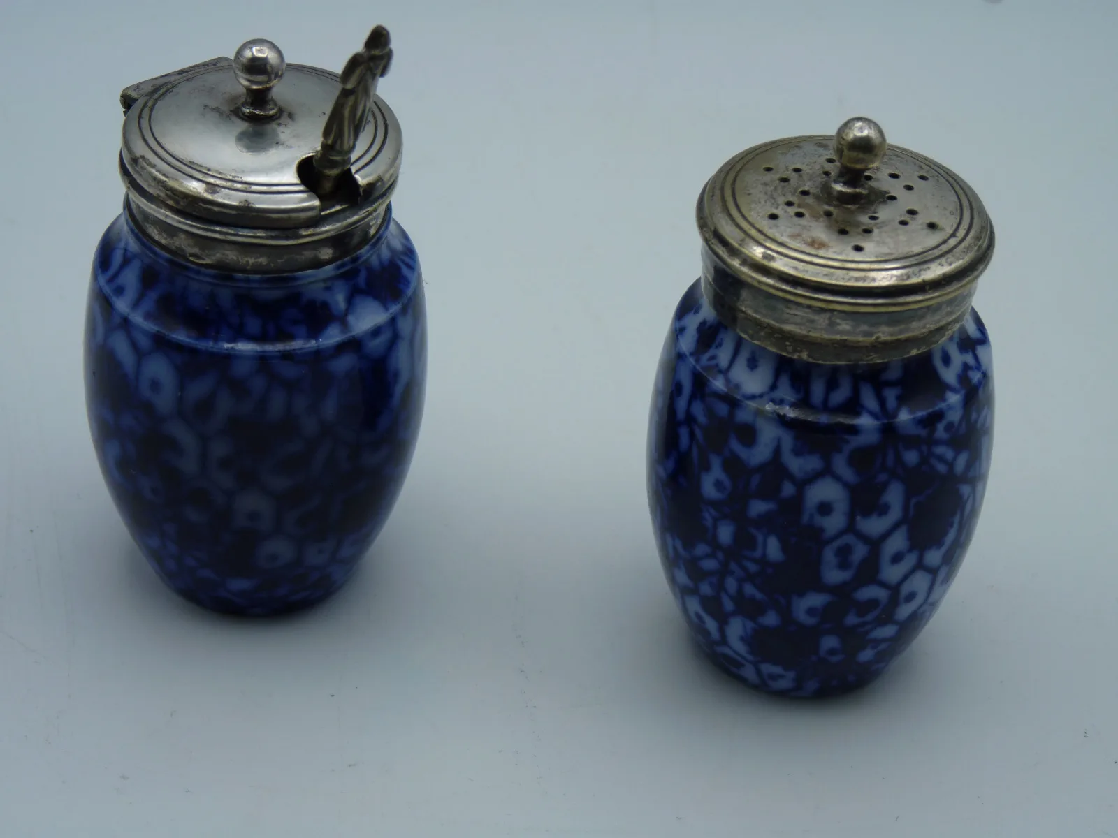 2 Flow Blue Condiment Pots - - Image 3