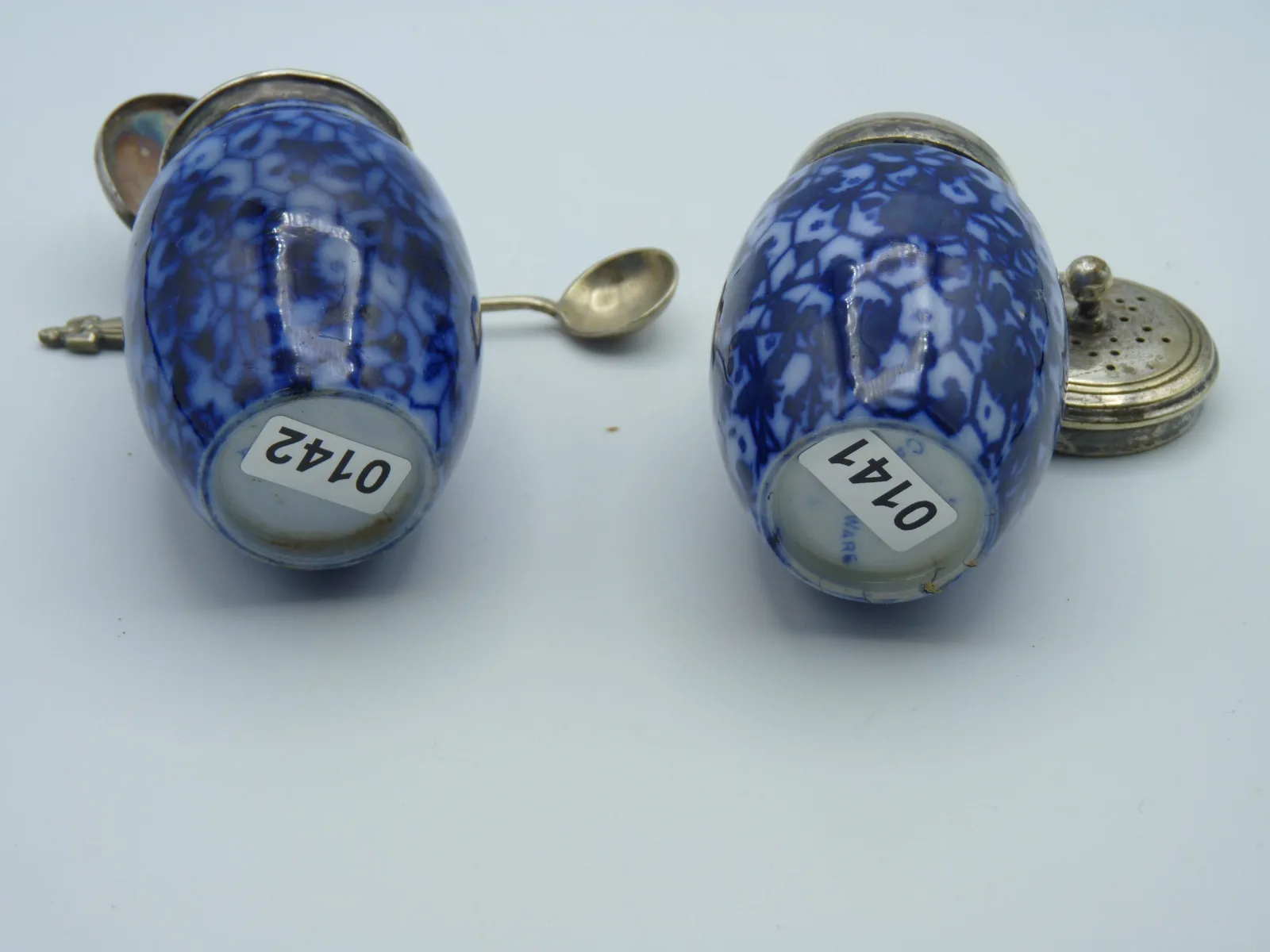 2 Flow Blue Condiment Pots - - Image 6