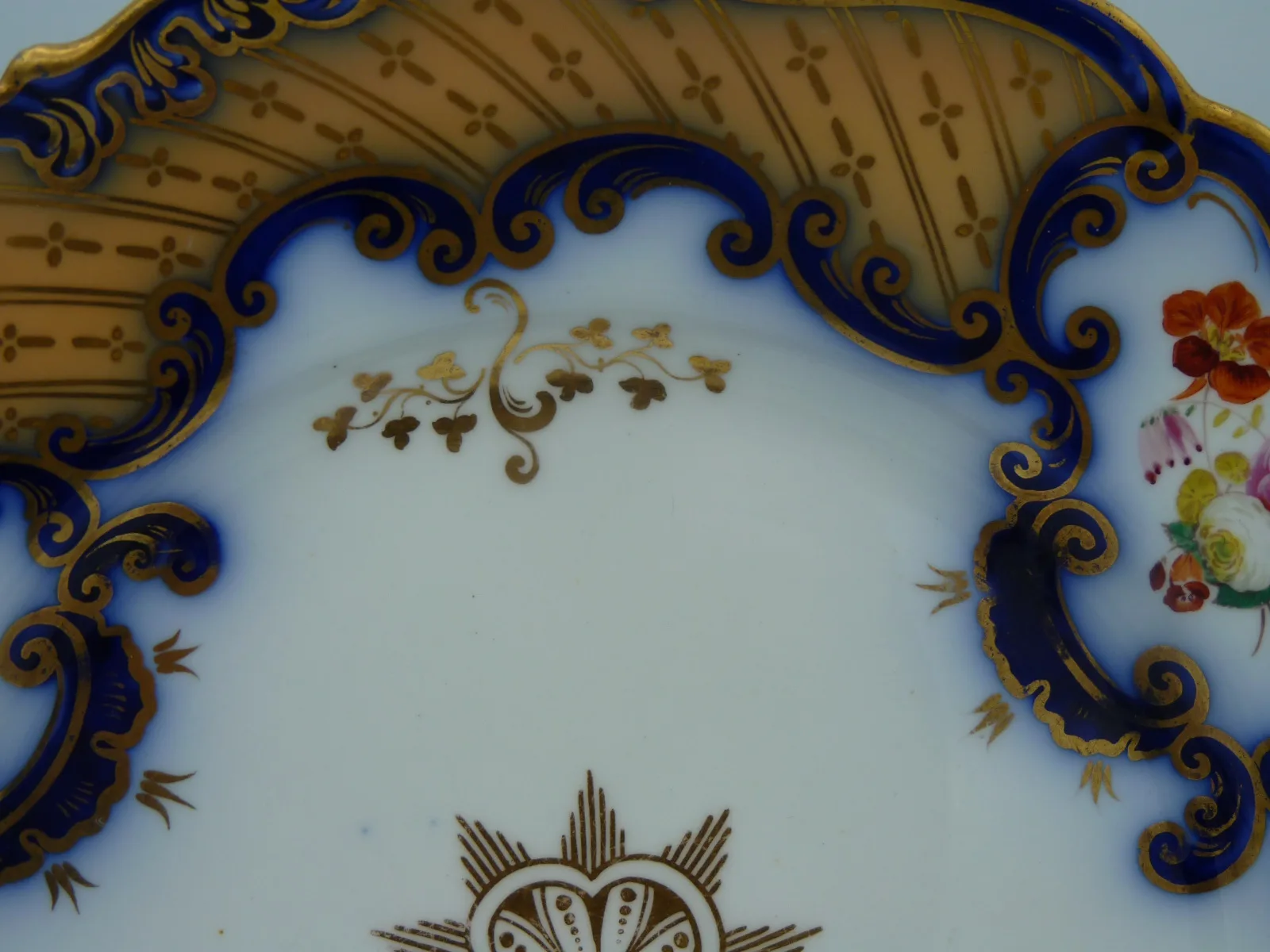 Dessert Plate in Flow Blue Polychrome & Peach Ground Inserts - Image 3
