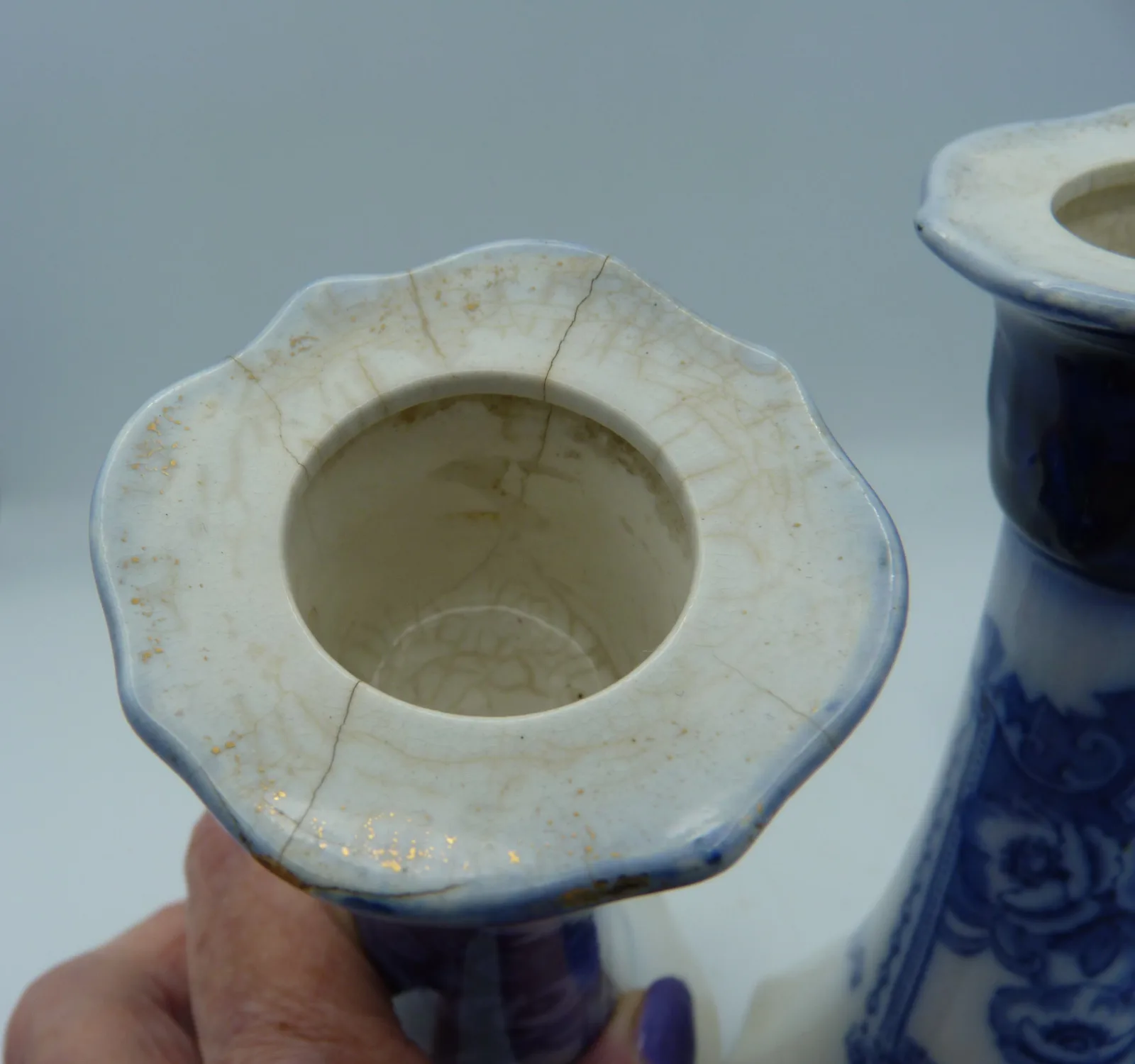 A Pair of Flow Blue Candlesticks – 1 a/f - Image 2