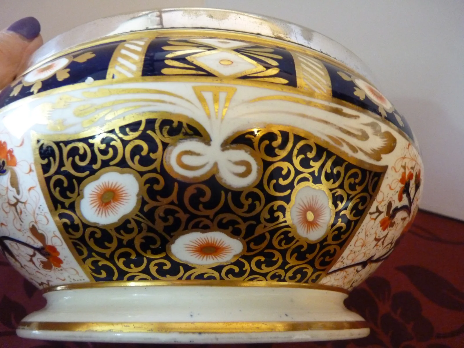 Imari-style Salad Bowl  with Silver Plated Rim – Polychrome with gold - Image 5