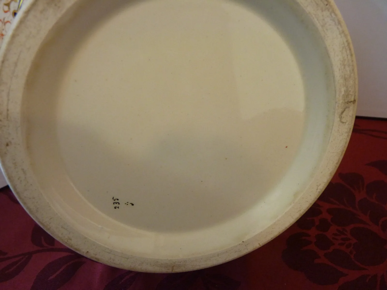Imari-style Salad Bowl  with Silver Plated Rim – Polychrome with gold - Image 4